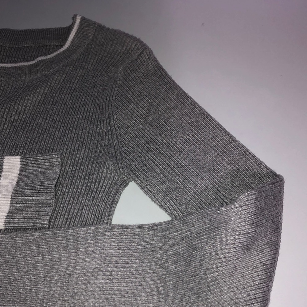 Gray Knit Top - Picture 5 of 7